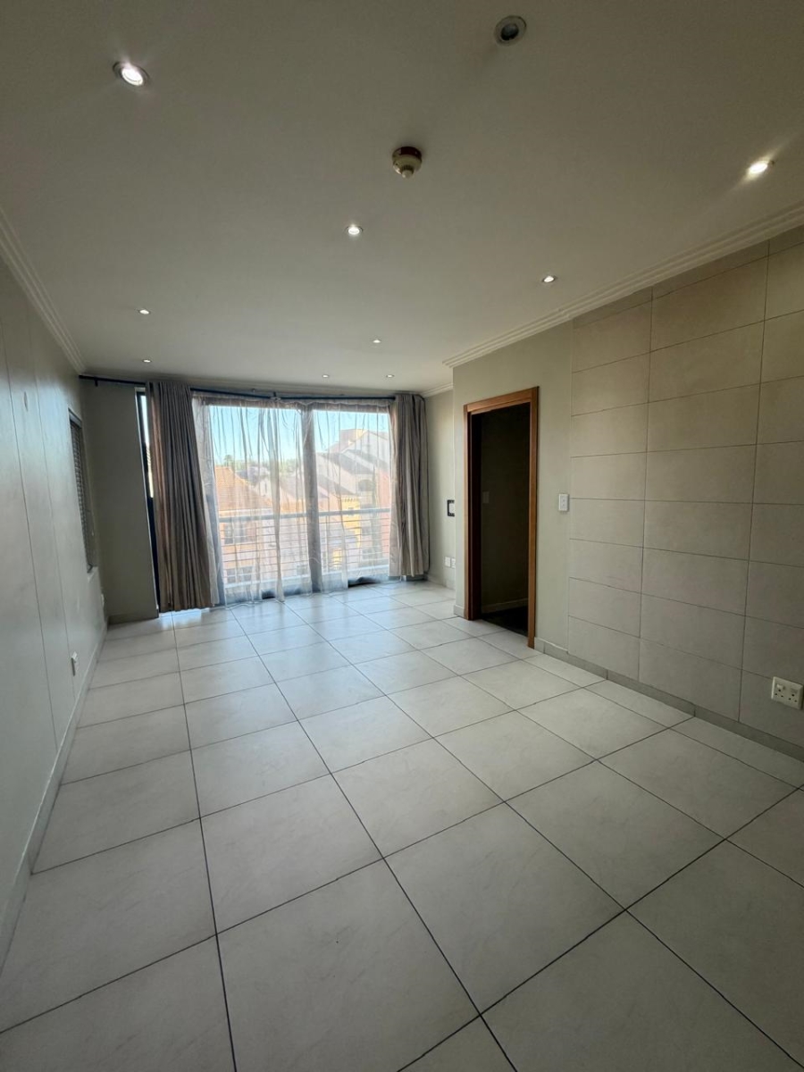 To Let 2 Bedroom Property for Rent in Bedford Gardens Gauteng
