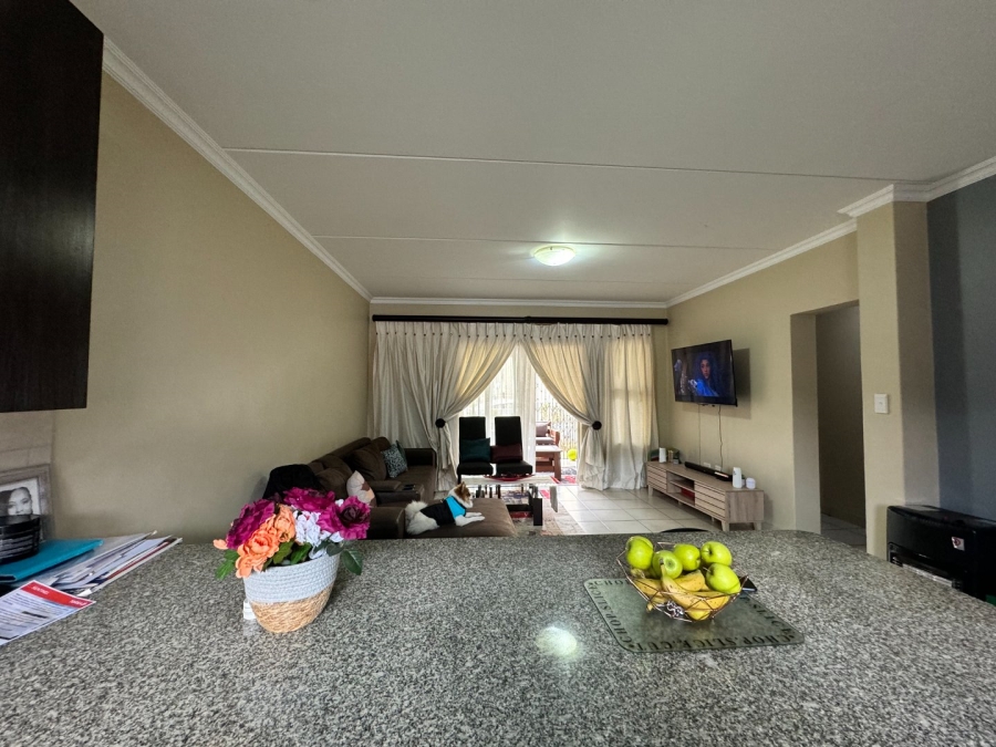 To Let 3 Bedroom Property for Rent in Noordwyk Gauteng