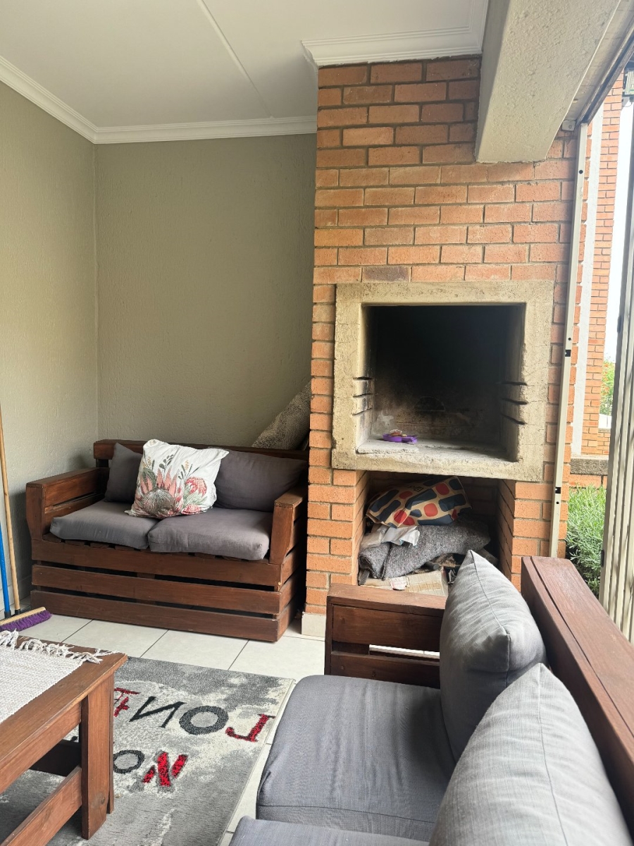 To Let 3 Bedroom Property for Rent in Noordwyk Gauteng