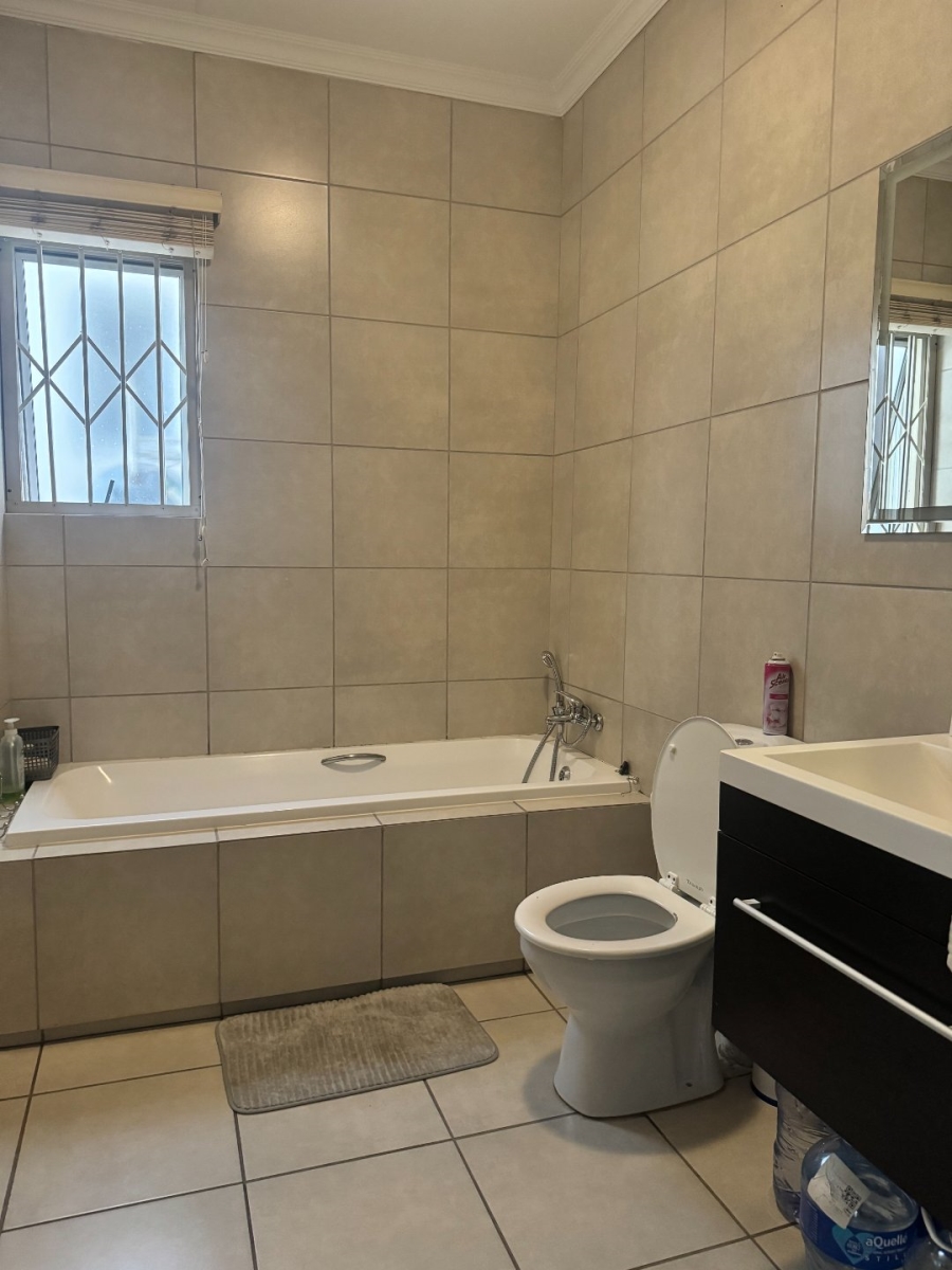 To Let 3 Bedroom Property for Rent in Noordwyk Gauteng