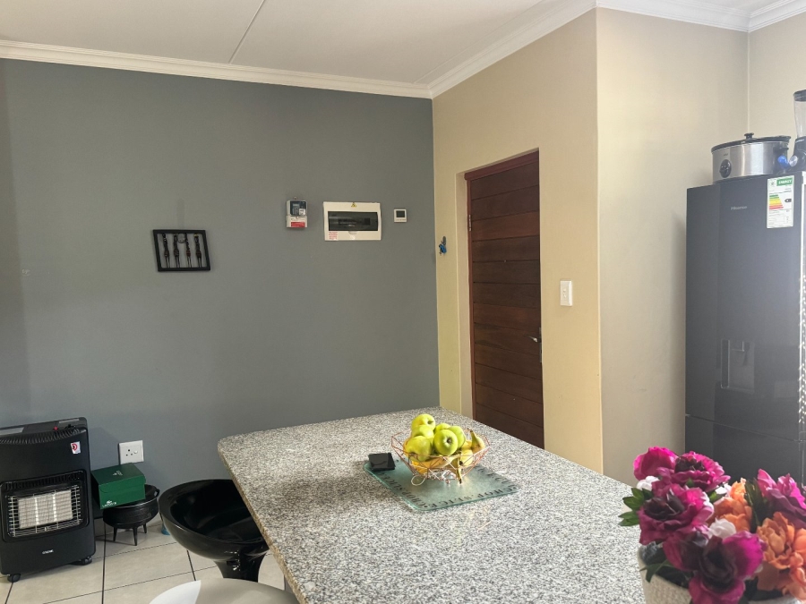 To Let 3 Bedroom Property for Rent in Noordwyk Gauteng