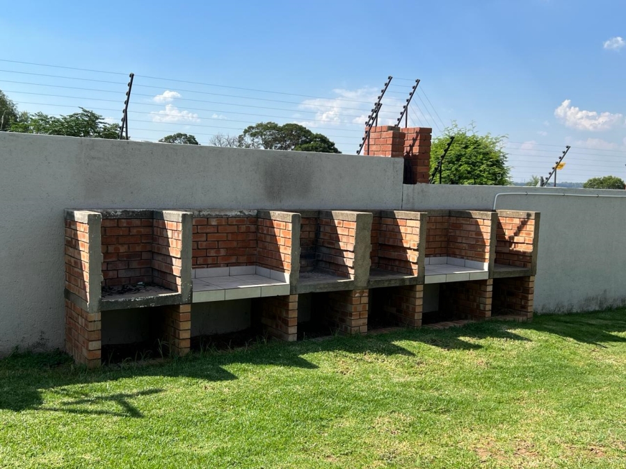 To Let 3 Bedroom Property for Rent in Noordwyk Gauteng