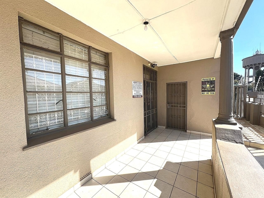 13 Bedroom Property for Sale in Brixton Gauteng