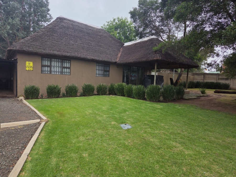 To Let 2 Bedroom Property for Rent in Jatniel Gauteng