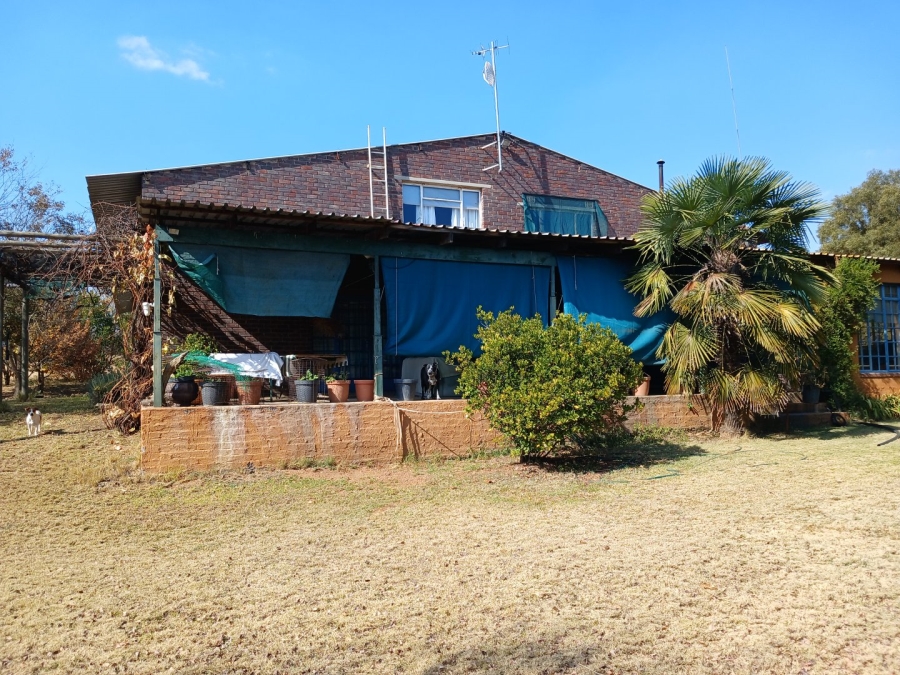  Bedroom Property for Sale in Rietfontein Gauteng