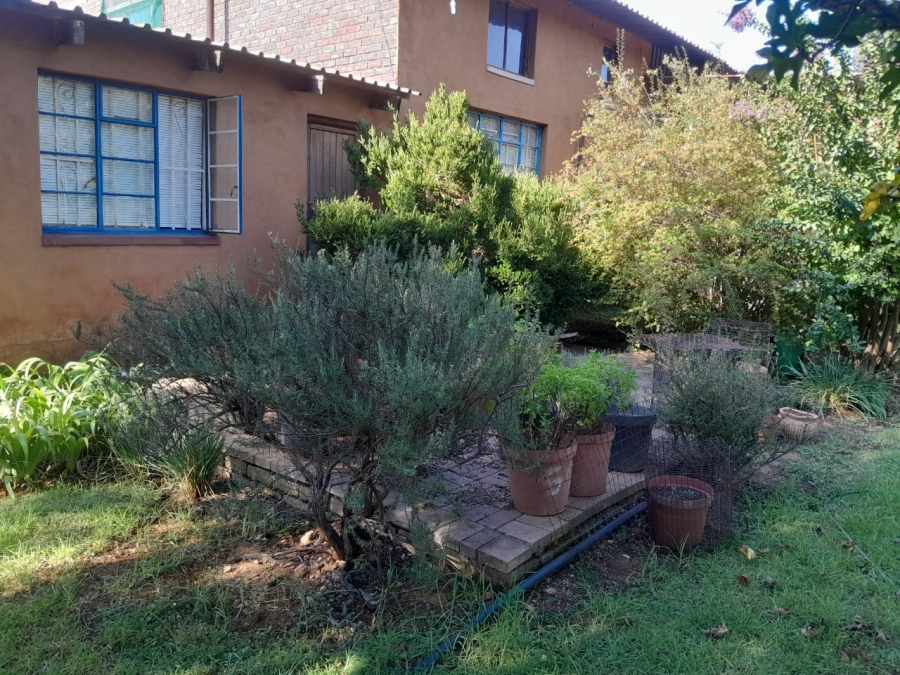  Bedroom Property for Sale in Rietfontein Gauteng