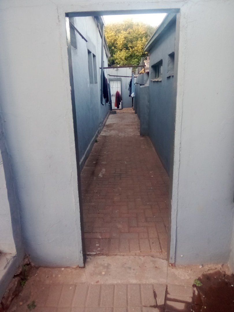 19 Bedroom Property for Sale in Brixton Gauteng
