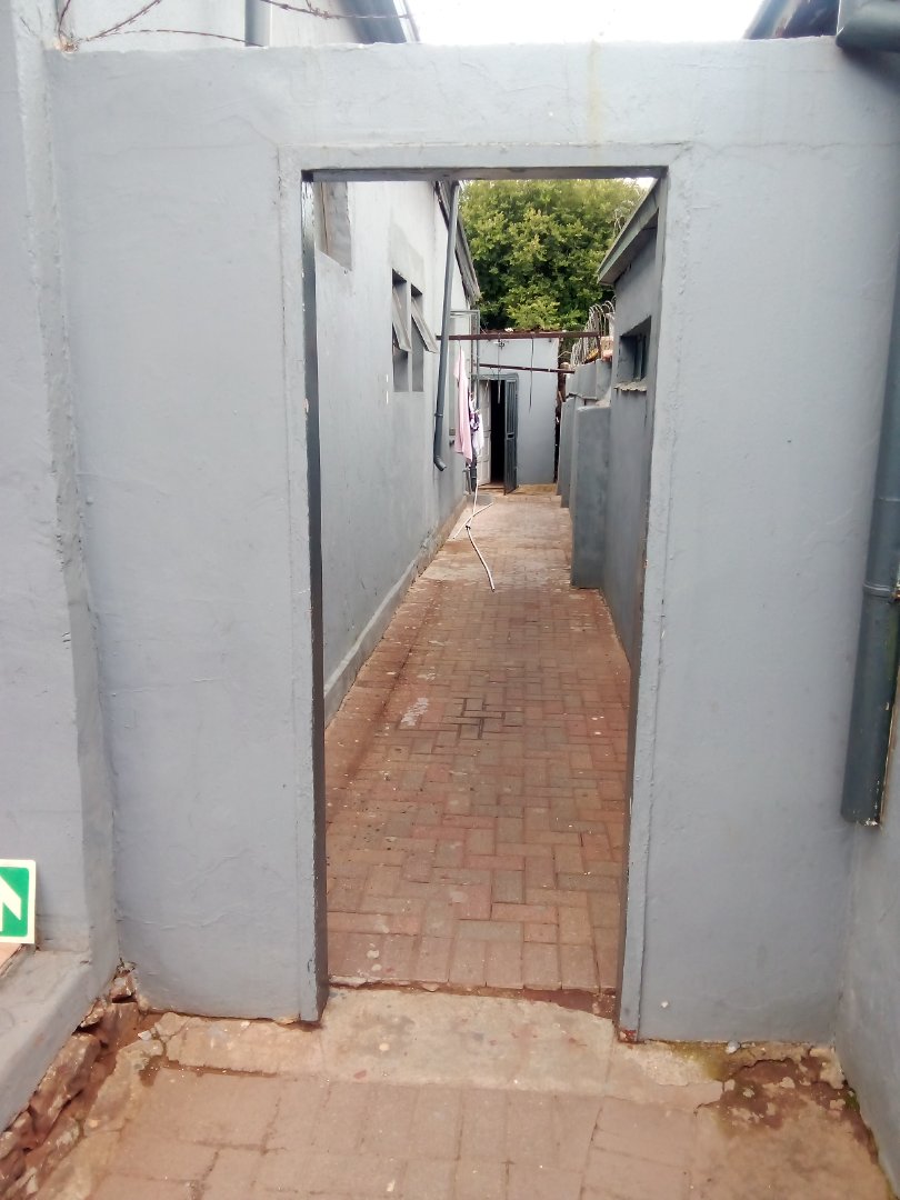 19 Bedroom Property for Sale in Brixton Gauteng