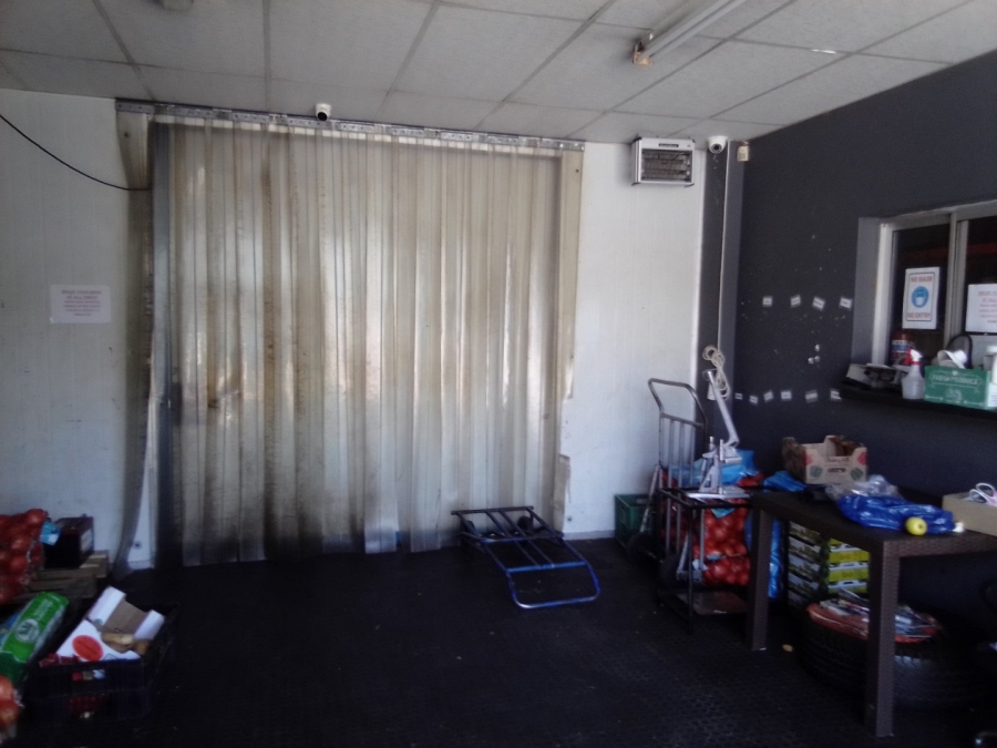 To Let Commercial Property for Rent in Barbeque Downs Gauteng
