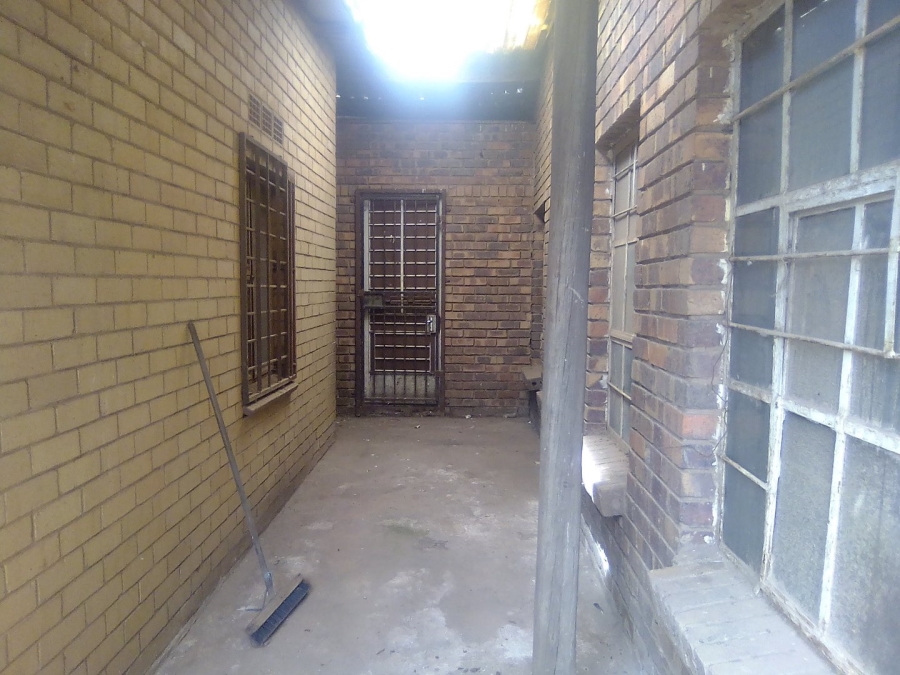 To Let Commercial Property for Rent in Mqantsa Gauteng