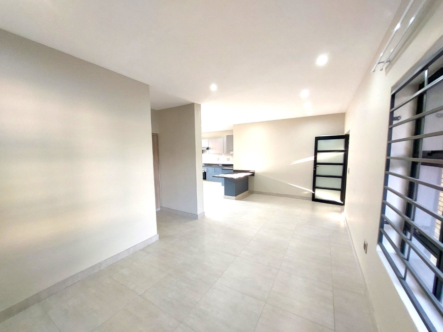 To Let 2 Bedroom Property for Rent in Robertsham Gauteng