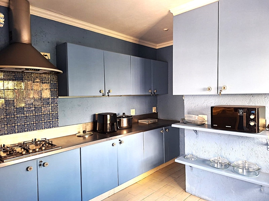 1 Bedroom Property for Sale in Bryanston Gauteng