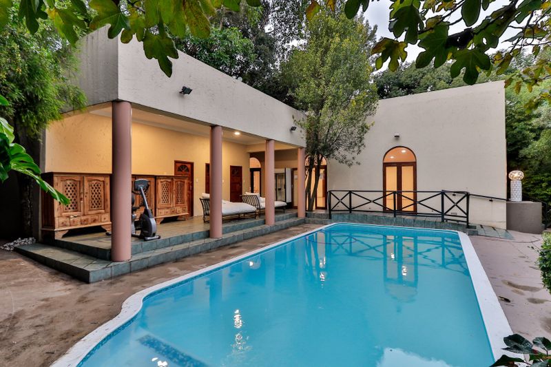 1 Bedroom Property for Sale in Bryanston Gauteng