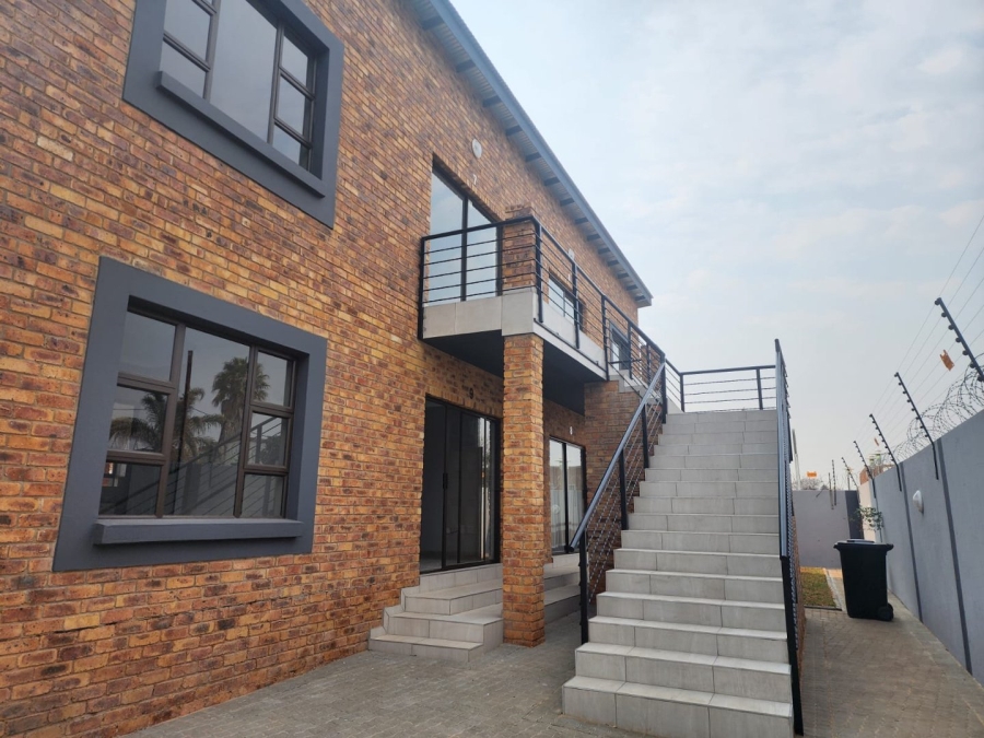 To Let 2 Bedroom Property for Rent in Witfield Gauteng