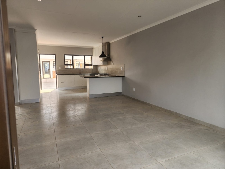 To Let 2 Bedroom Property for Rent in Witfield Gauteng