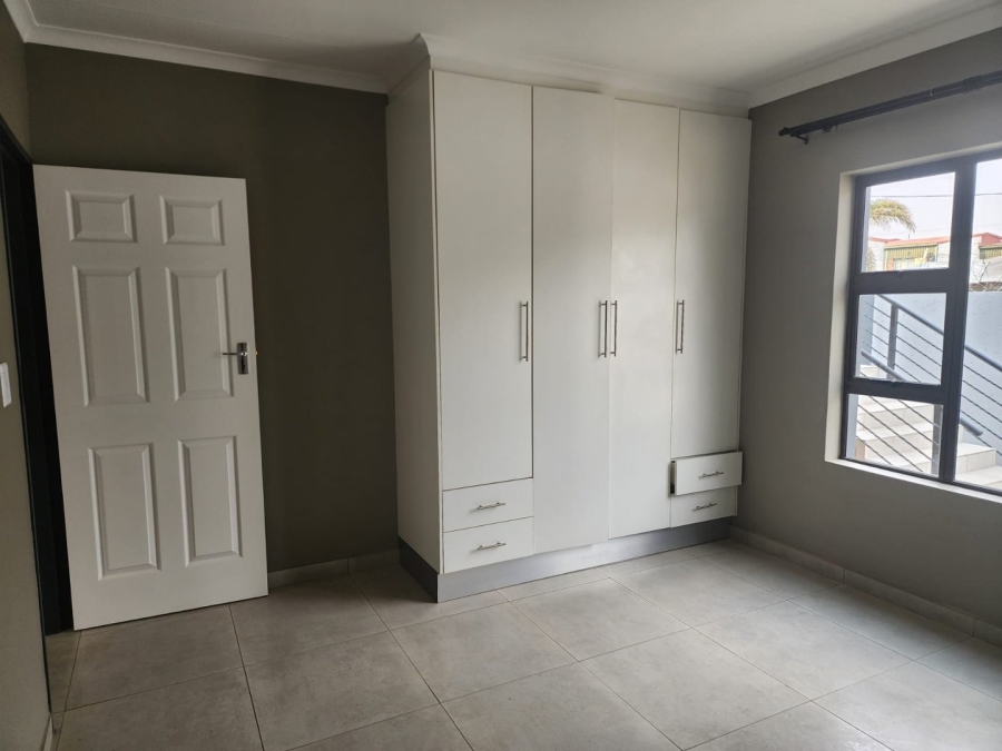 To Let 2 Bedroom Property for Rent in Witfield Gauteng