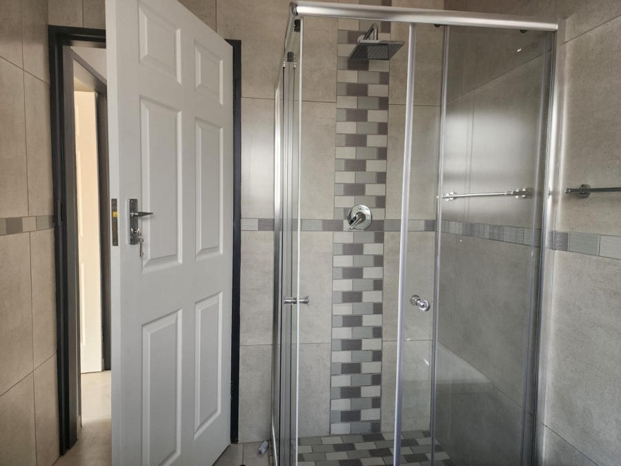 To Let 2 Bedroom Property for Rent in Witfield Gauteng