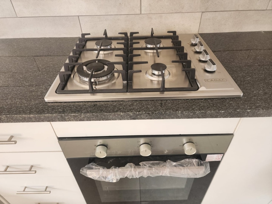 To Let 2 Bedroom Property for Rent in Witfield Gauteng