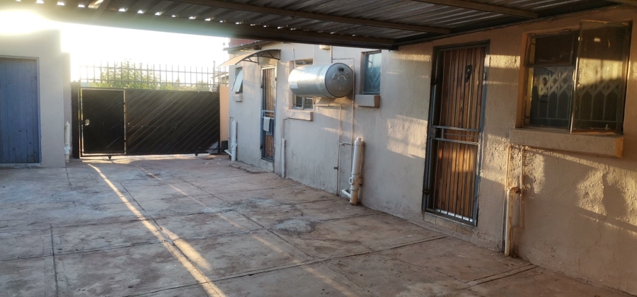 12 Bedroom Property for Sale in Soshanguve South Ext 4 Gauteng