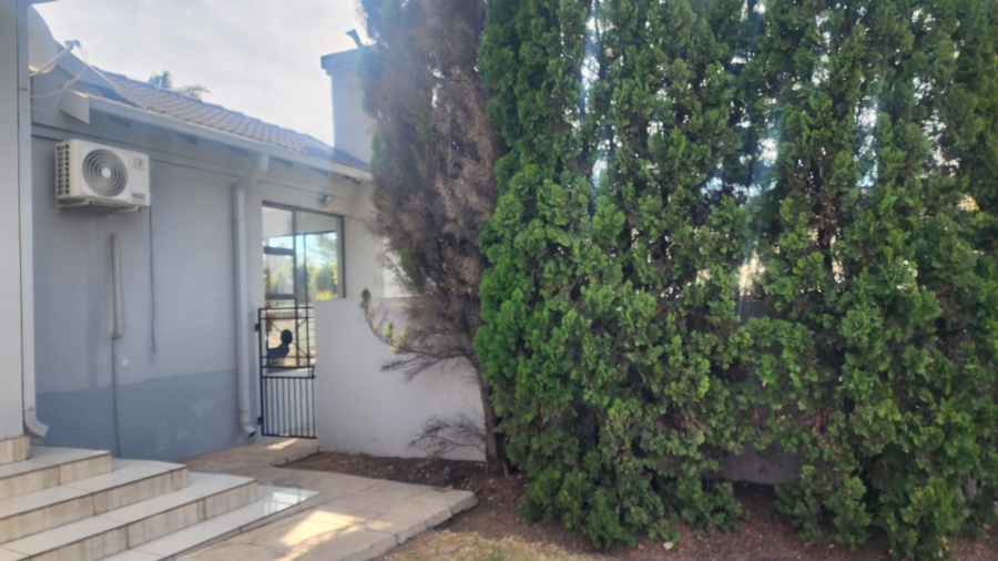 3 Bedroom Property for Sale in Thatchfield Glen Gauteng