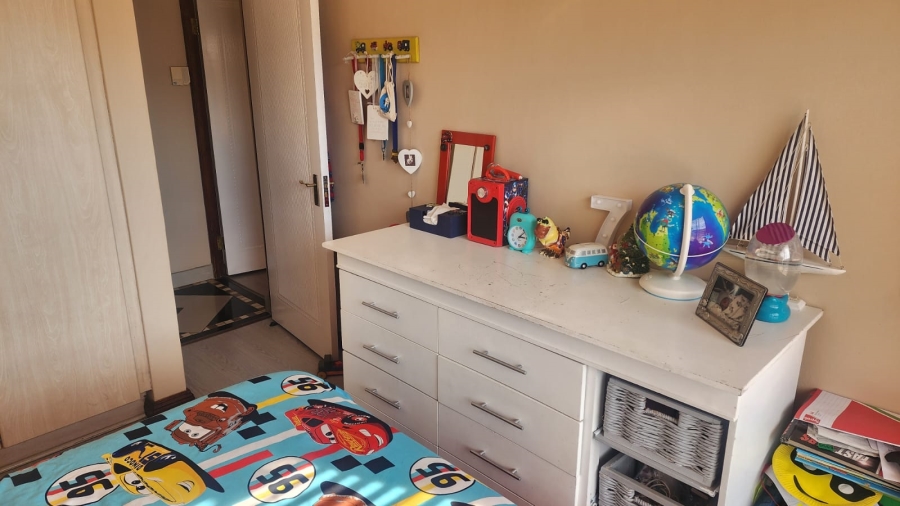 3 Bedroom Property for Sale in Thatchfield Glen Gauteng