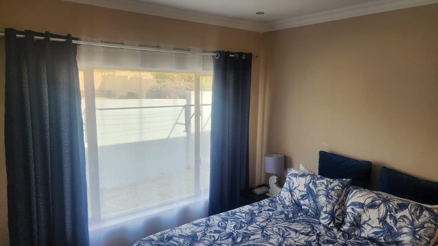 3 Bedroom Property for Sale in Thatchfield Glen Gauteng
