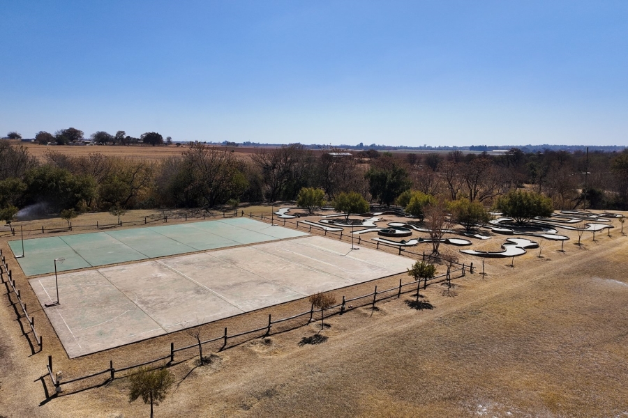 Commercial Property for Sale in Grootvaly AH Gauteng