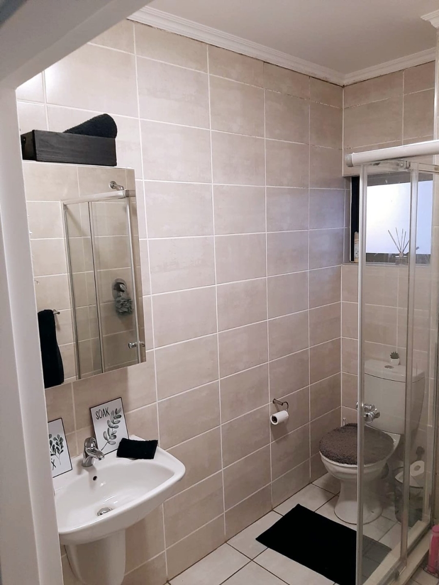 To Let 2 Bedroom Property for Rent in Witfield Gauteng