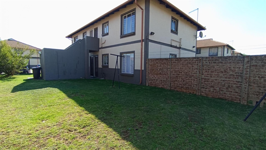 2 Bedroom Property for Sale in Parkrand Gauteng