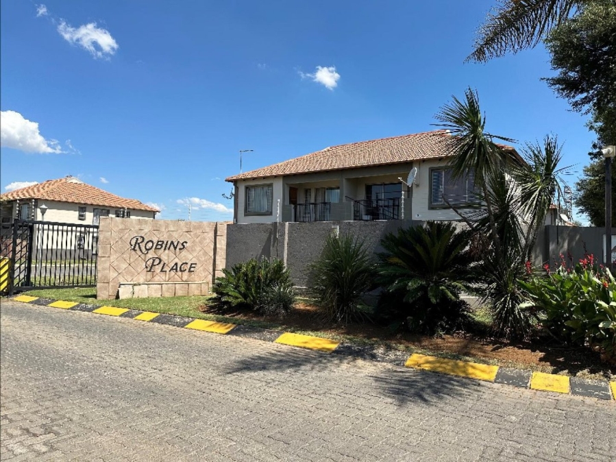 2 Bedroom Property for Sale in Parkrand Gauteng