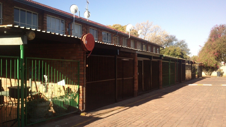To Let 2 Bedroom Property for Rent in Pretoria North Gauteng