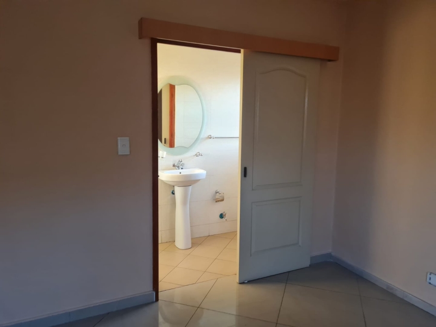 1 Bedroom Property for Sale in Lenasia Ext 13 Gauteng