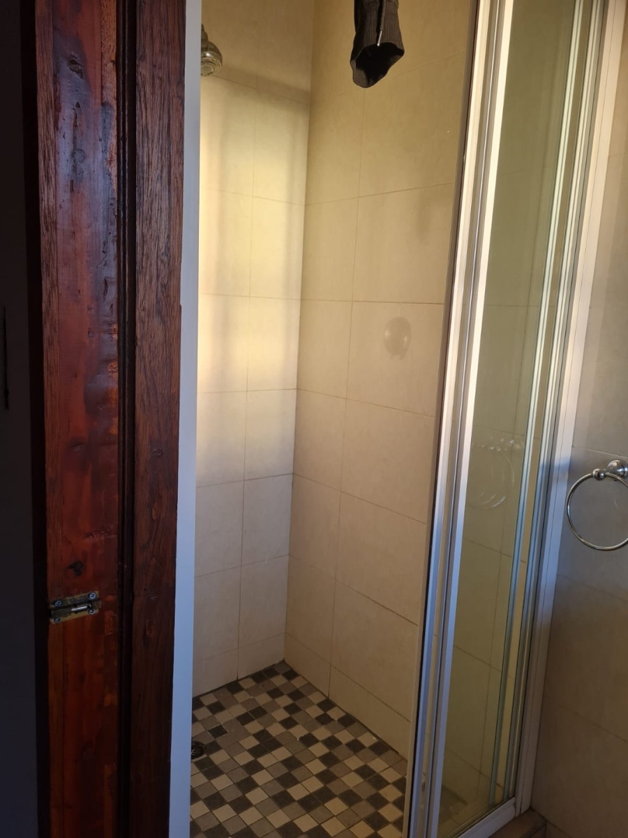 1 Bedroom Property for Sale in Lenasia Ext 13 Gauteng