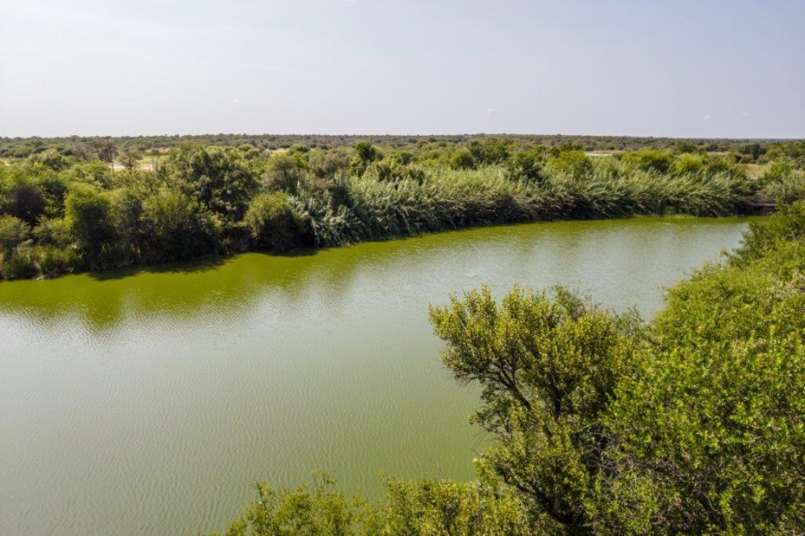 Commercial Property for Sale in Dinokeng Game Reserve Gauteng