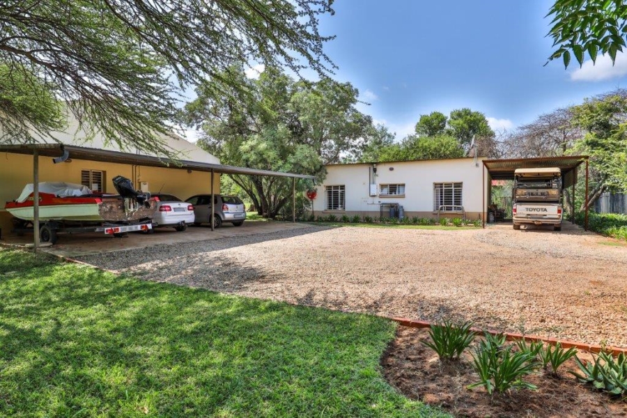 Commercial Property for Sale in Dinokeng Game Reserve Gauteng