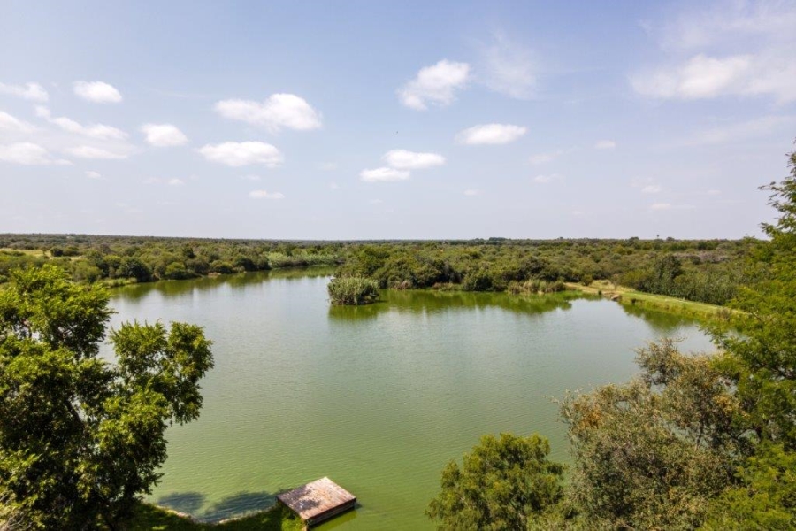 Commercial Property for Sale in Dinokeng Game Reserve Gauteng