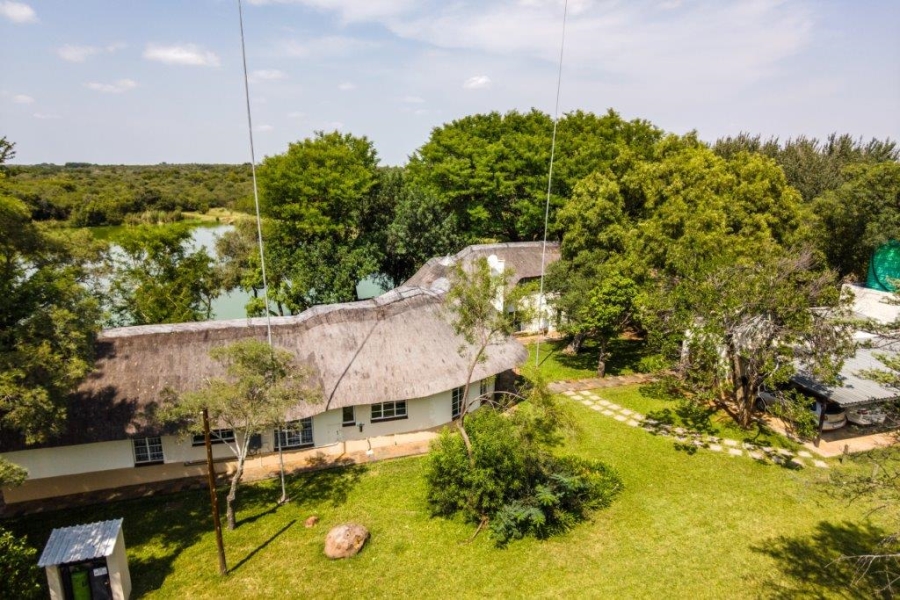 Commercial Property for Sale in Dinokeng Game Reserve Gauteng