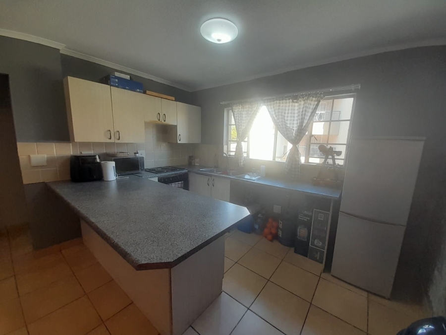 2 Bedroom Property for Sale in Meredale Gauteng