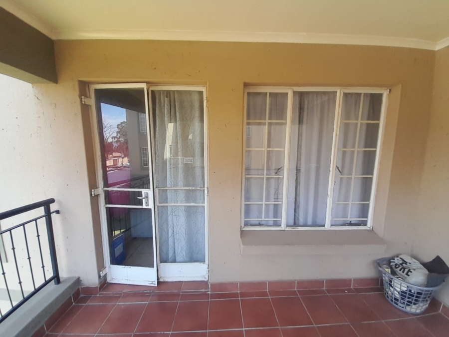 2 Bedroom Property for Sale in Meredale Gauteng