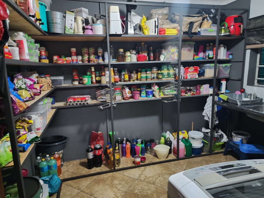 Commercial Property for Sale in Grootvaly AH Gauteng