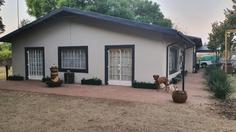 Commercial Property for Sale in Grootvaly AH Gauteng