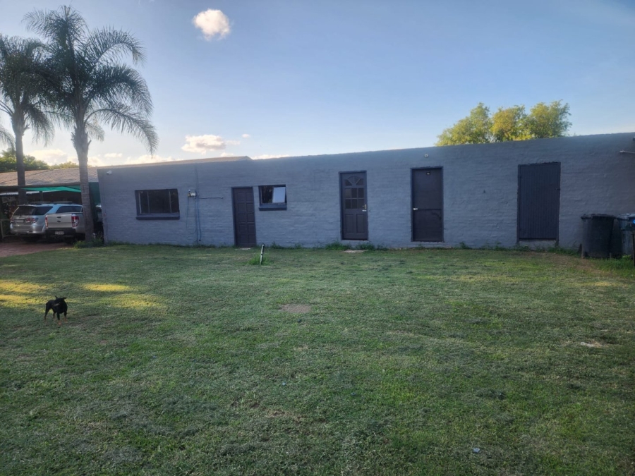 Commercial Property for Sale in Grootvaly AH Gauteng
