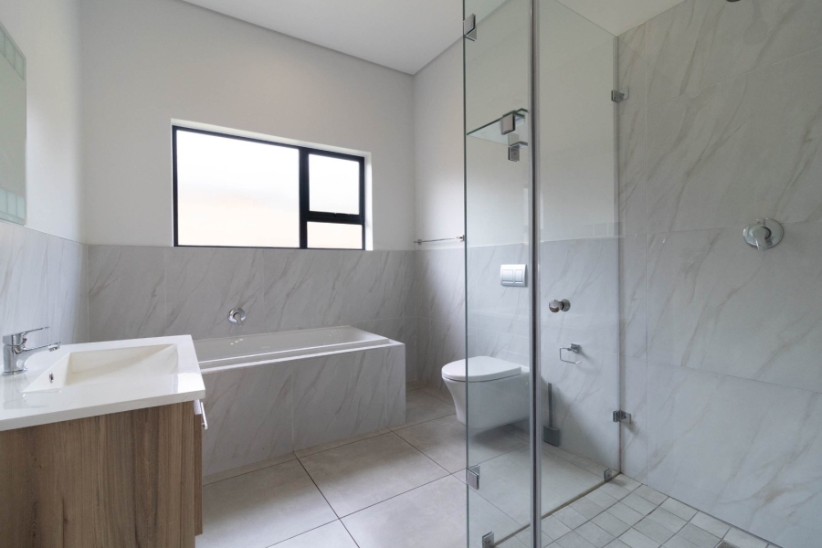 3 Bedroom Property for Sale in Brackenhurst Gauteng