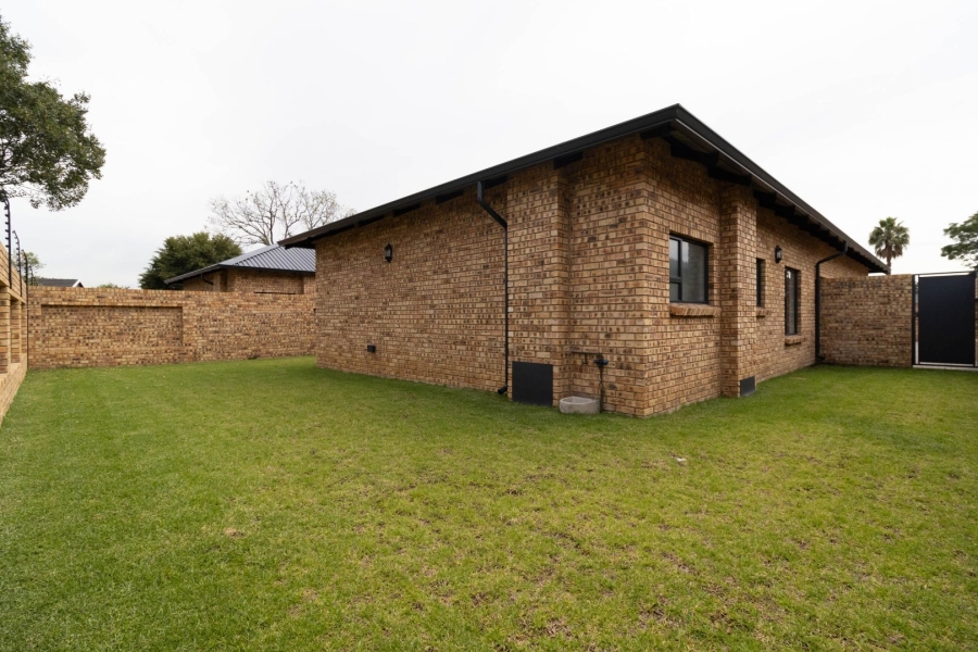 3 Bedroom Property for Sale in Brackenhurst Gauteng