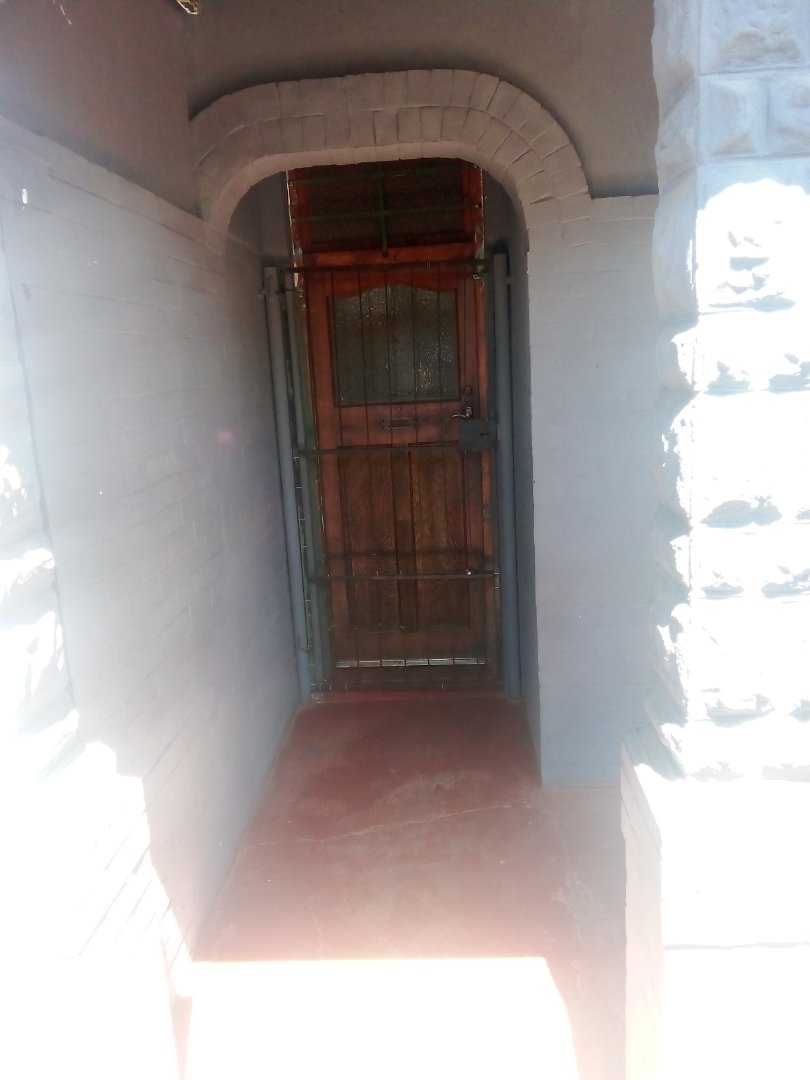 8 Bedroom Property for Sale in Brixton Gauteng