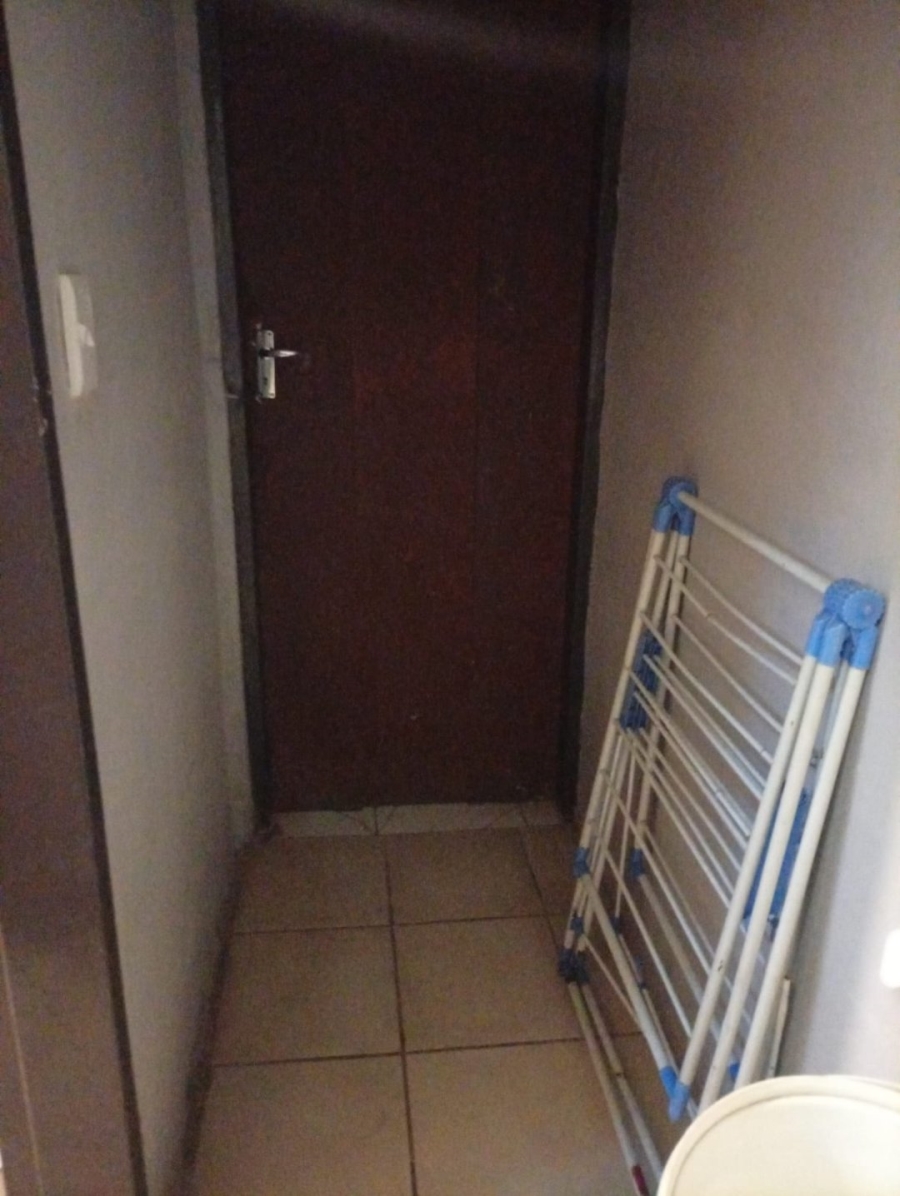 8 Bedroom Property for Sale in Brixton Gauteng