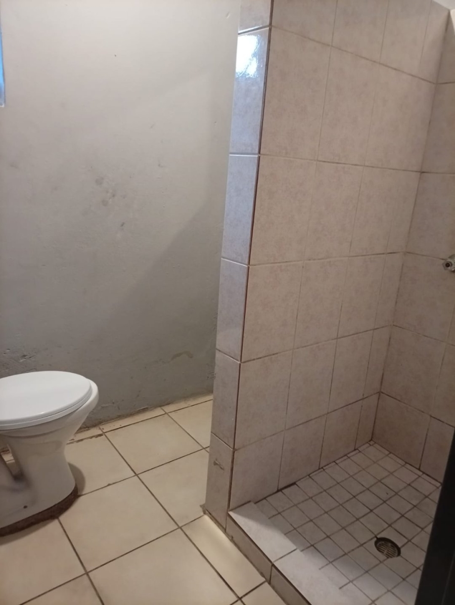 8 Bedroom Property for Sale in Brixton Gauteng