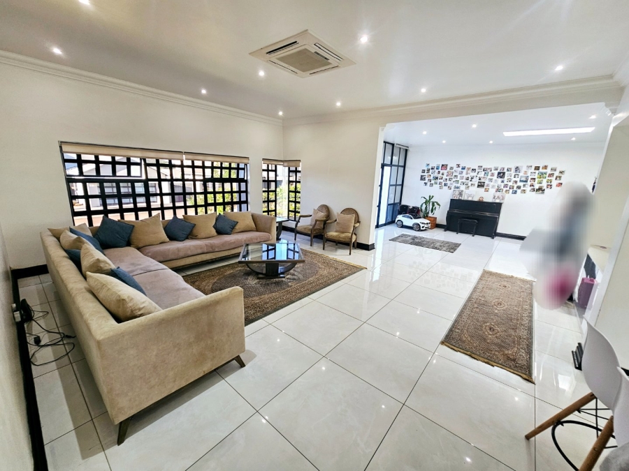 4 Bedroom Property for Sale in Eldoraigne Gauteng