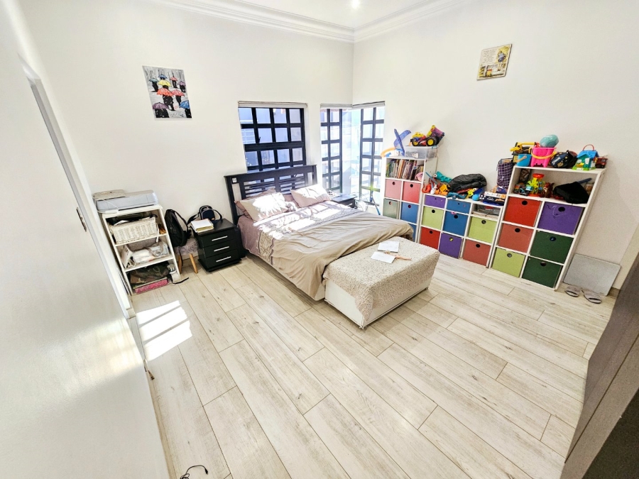 4 Bedroom Property for Sale in Eldoraigne Gauteng