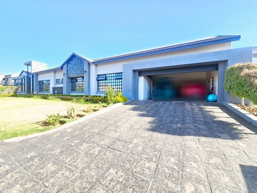 4 Bedroom Property for Sale in Eldoraigne Gauteng